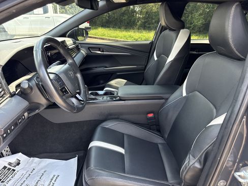 Used 2025 Toyota Camry SE w/ Multimedia Upgrade Package FWD image 11
