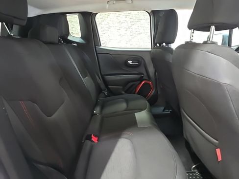 Used 2017 Jeep Renegade Trailhawk AWD/4WD image 12
