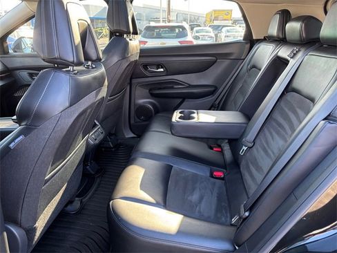 Used 2023 Nissan Ariya FWD image 37