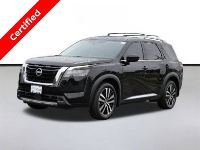 Certified 2025 Nissan Pathfinder Platinum
