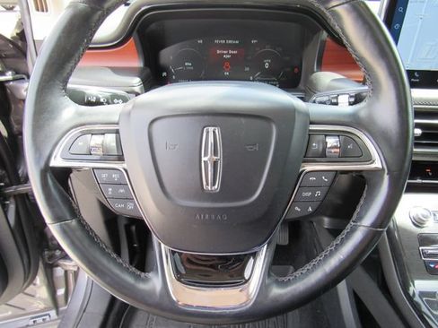 Used 2022 Lincoln Nautilus Reserve FWD image 29