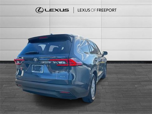 Used 2026 Toyota Grand Highlander XLE image 4