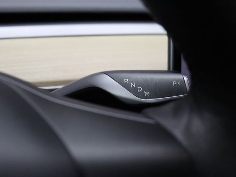 Used 2023 Tesla Model 3 Standard Range image 45