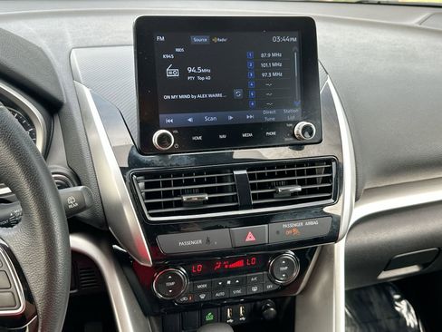 Used 2024 Mitsubishi Eclipse Cross SE image 16