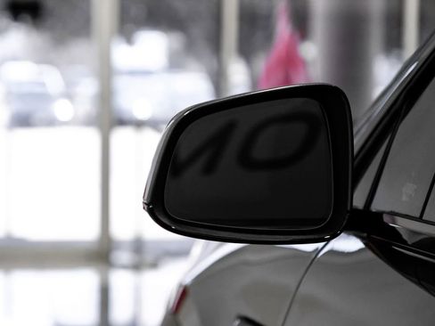 Used 2022 Tesla Model X image 37