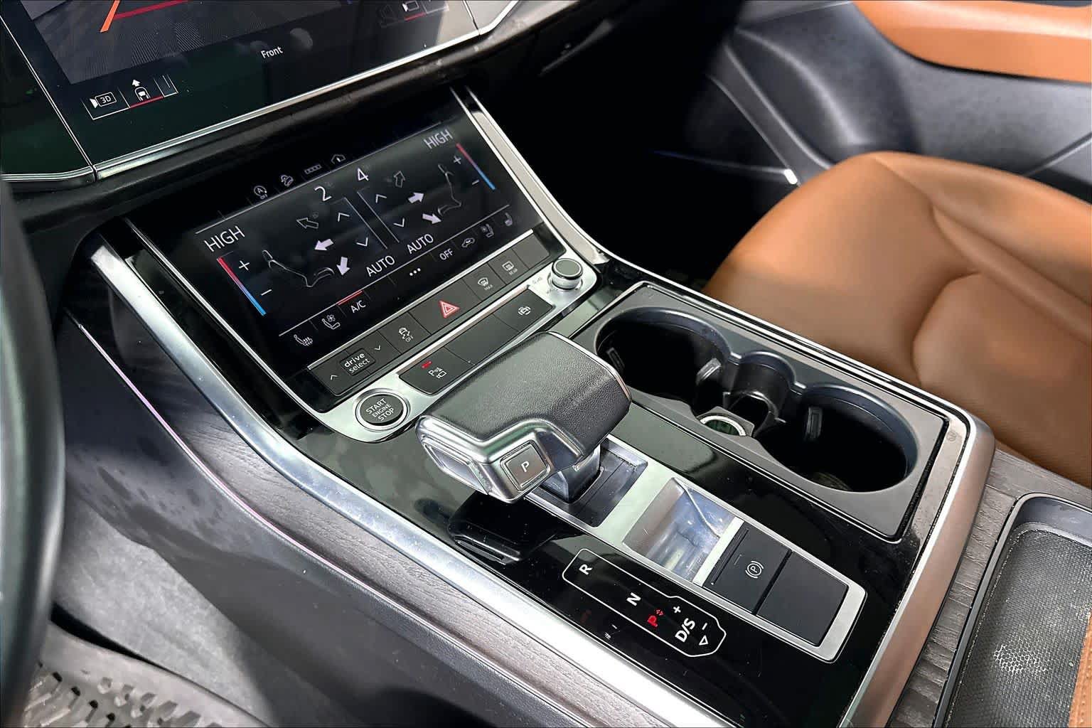 Used 2022 Audi Q8 Premium Plus AWD/4WD image 16