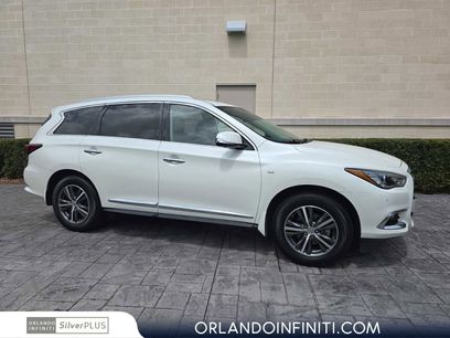 Used 2019 INFINITI QX60 Luxe w/ Essential Package