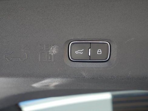 Certified 2025 Ford Expedition Active image 25