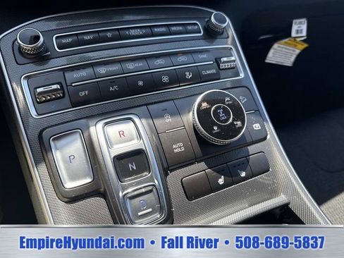 Certified 2023 Hyundai Santa Fe SEL w/ Cargo Package AWD/4WD image 25