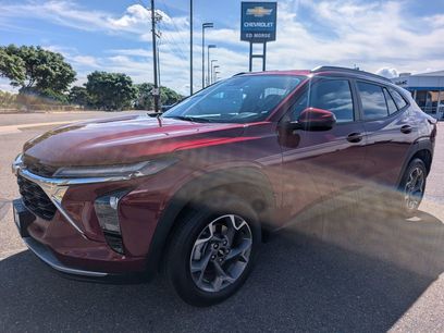 Used 2025 Chevrolet Trax LT