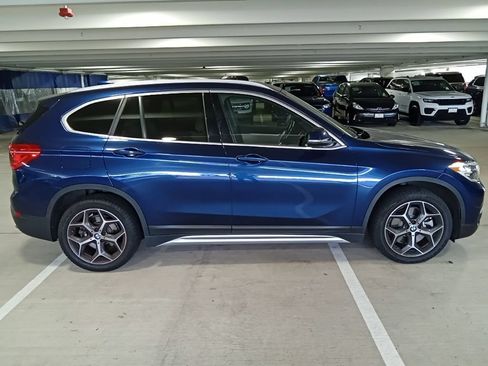 Used 2019 BMW X1 xDrive28i w/ Convenience Package AWD/4WD image 4