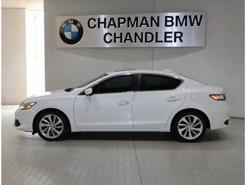 Used 2016 Acura ILX FWD image 3