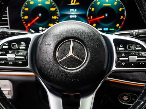 Used 2021 Mercedes-Benz GLS 450 4MATIC image 36