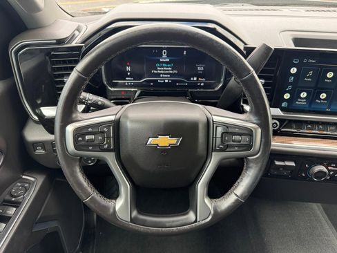 Certified 2022 Chevrolet Silverado 1500 LT w/ Protection Package AWD/4WD image 7