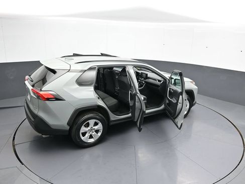 Certified 2020 Toyota RAV4 XLE w/ Convenience Package AWD/4WD image 46