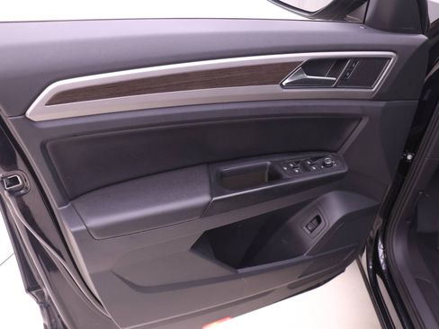 Used 2019 Volkswagen Atlas SE AWD/4WD image 12