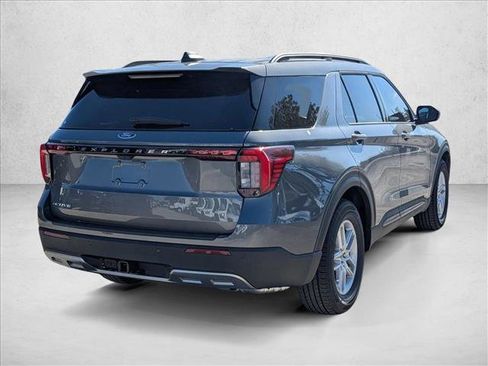 New 2026 Ford Explorer Active w/ Active Comfort Package image 2