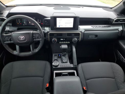 Used 2025 Toyota Tacoma SR5 image 15