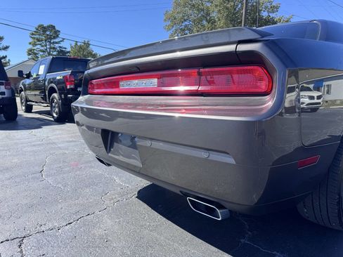 Used 2013 Dodge Challenger R/T Plus image 18