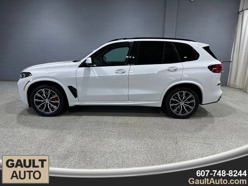 Used 2026 BMW X5 xDrive40i w/ M Sport Package AWD/4WD image 5