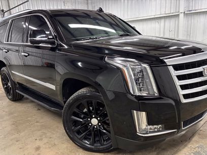 Used 2019 Cadillac Escalade Luxury