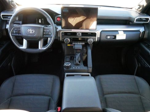 Certified 2025 Toyota 4Runner TRD Off-Road Premium image 10