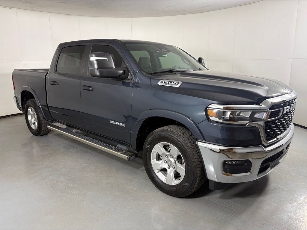 Used 2025 RAM 1500 Big Horn AWD/4WD image 2