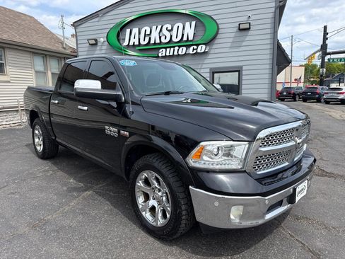 Used 2014 RAM 1500 Laramie w/ Convenience Group AWD/4WD image 7