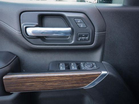 Used 2022 Chevrolet Silverado 2500 High Country image 16