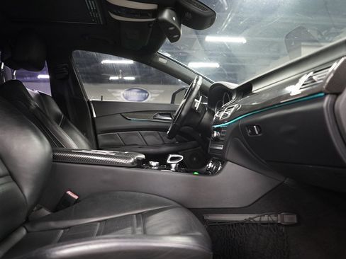 Used 2012 Mercedes-Benz CLS 63 AMG image 24