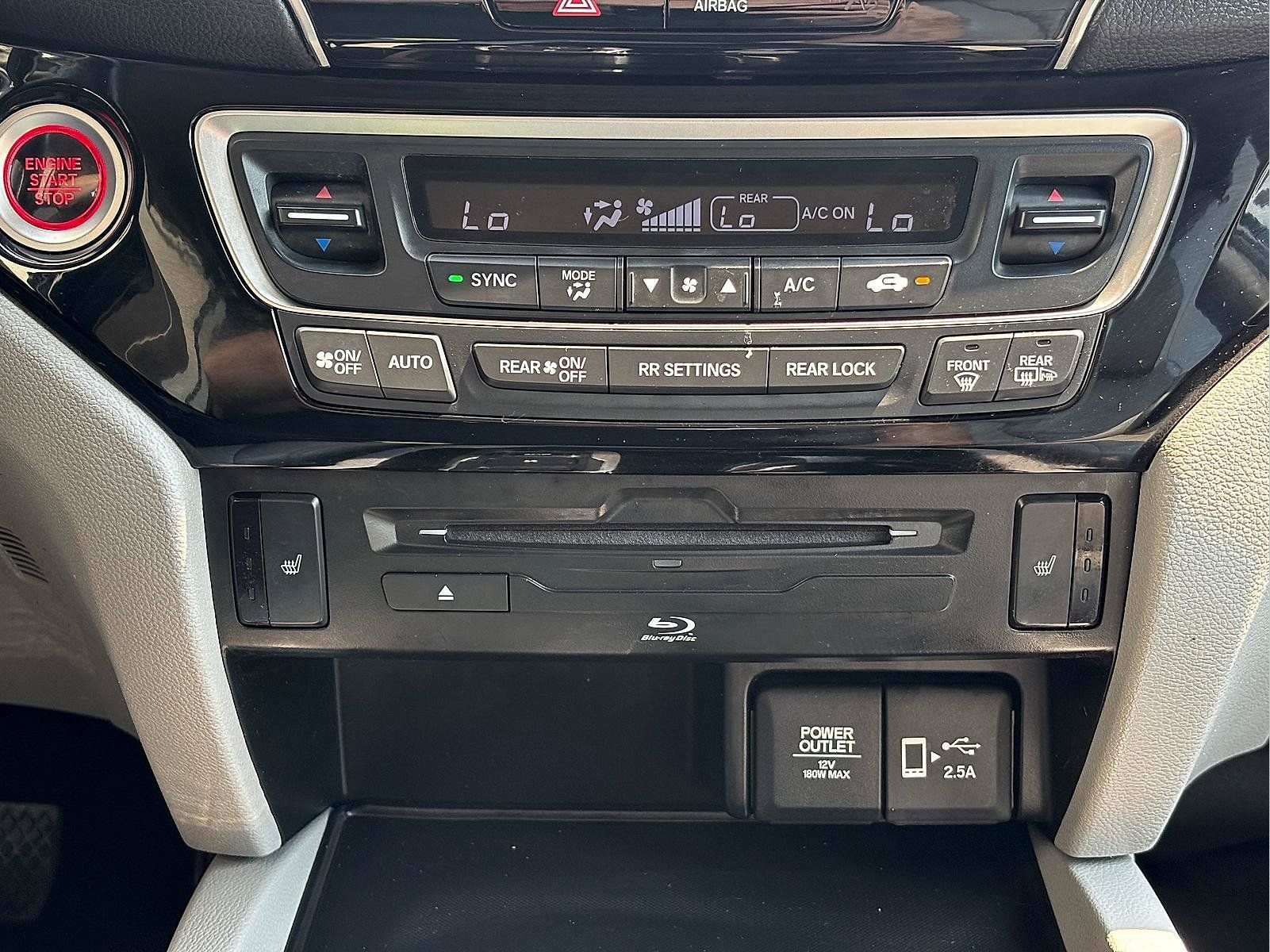 Certified 2022 Honda Pilot Touring image 29