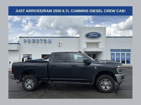 Used 2026 RAM 2500 Tradesman AWD/4WD image 1