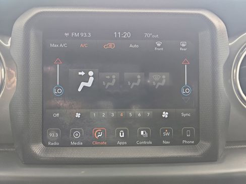 Used 2019 Jeep Wrangler Unlimited Sahara w/ Uconnect 4C Nav & Sound Group AWD/4WD image 25