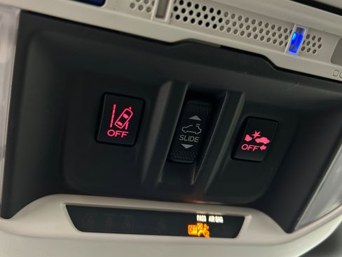 Used 2023 Subaru Forester Premium image 25