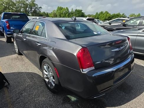 Used 2020 Chrysler 300 Limited AWD/4WD image 2