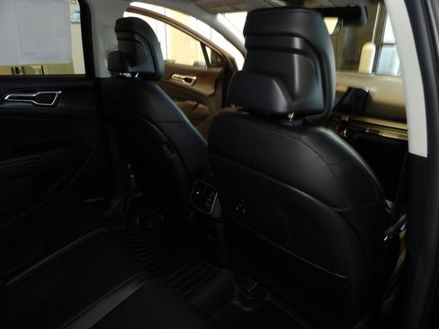 Used 2026 Kia Sportage EX image 16