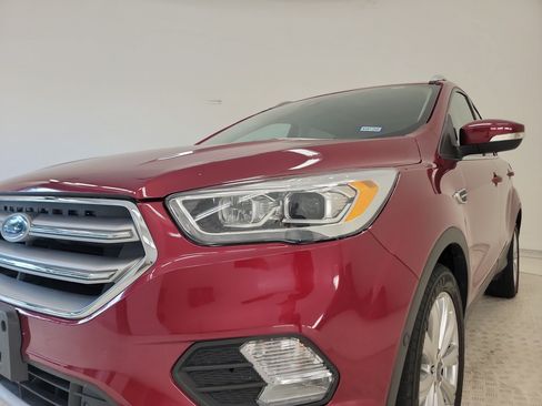 Used 2017 Ford Escape Titanium w/ Equipment Group 301A FWD image 10
