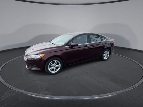 Used 2018 Ford Fusion SE w/ Fusion SE Technology Package image 4