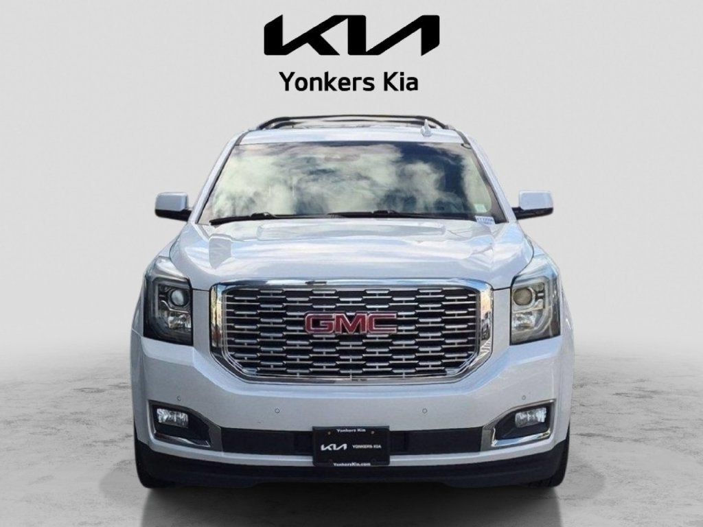 Used 2018 GMC Yukon Denali w/ Open Road Package AWD/4WD image 2