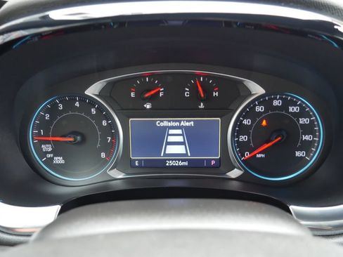 Used 2023 Chevrolet Traverse LT FWD image 35