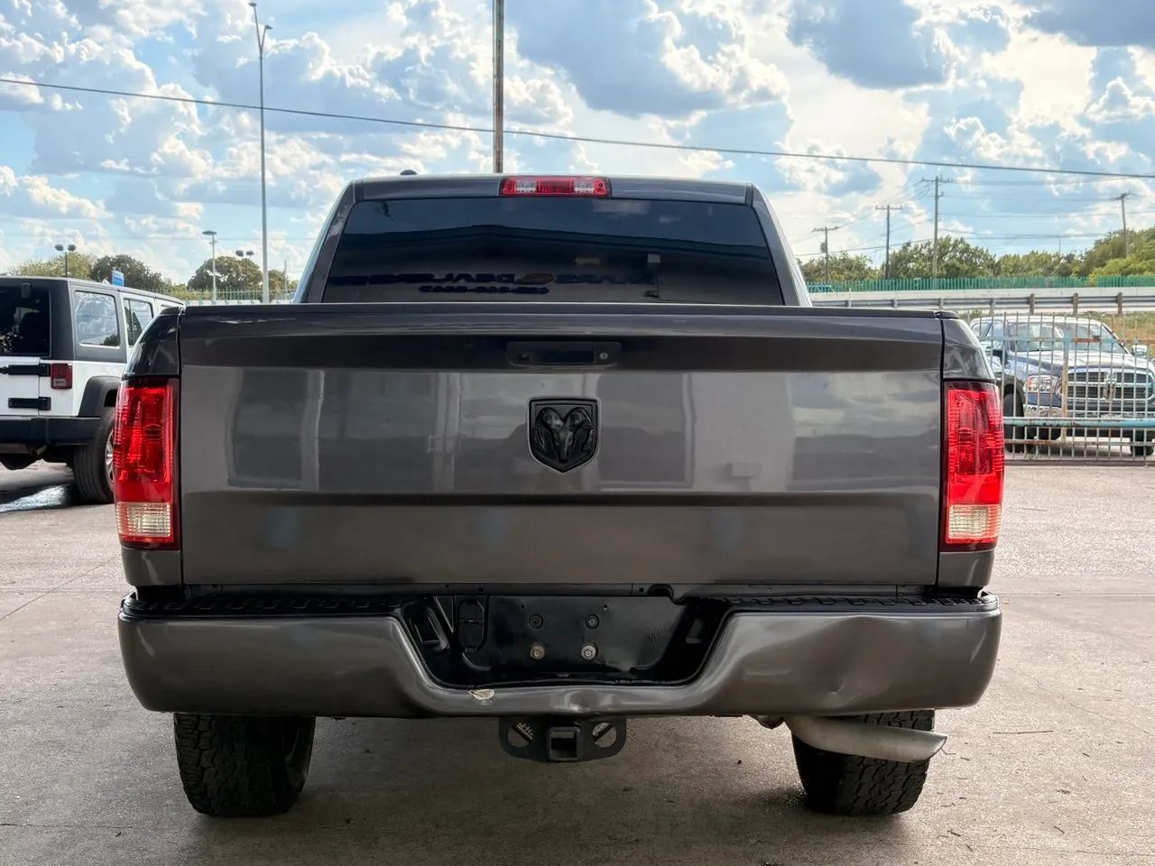 Used 2018 RAM 1500 Express w/ Express Value Package RWD image 2