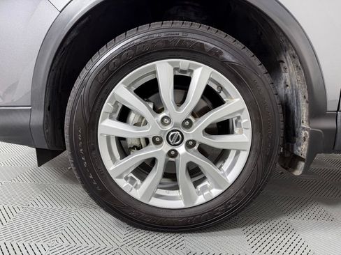 Used 2021 Nissan Rogue Sport SV FWD image 11