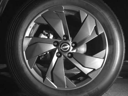 Used 2025 Nissan Rogue SV FWD image 12