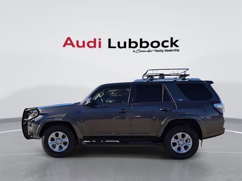 Used 2018 Toyota 4Runner SR5 image 5