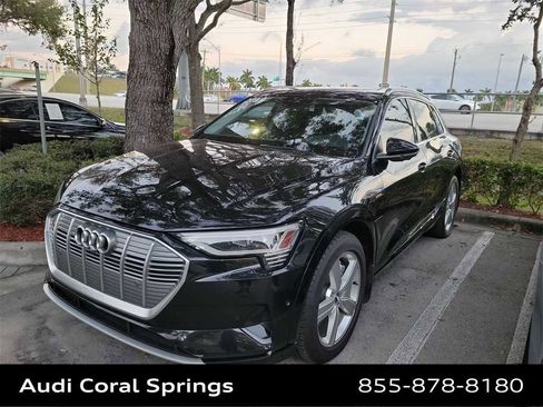 Used 2019 Audi e-tron Premium Plus image 2