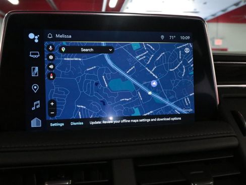 Used 2022 Chevrolet Tahoe Z71 w/ Luxury Package image 19