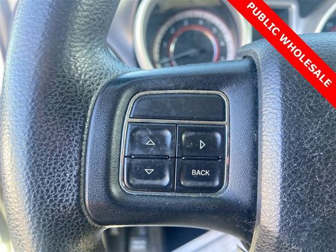 Used 2012 Dodge Journey SXT w/ Flexible Seating Group image 19