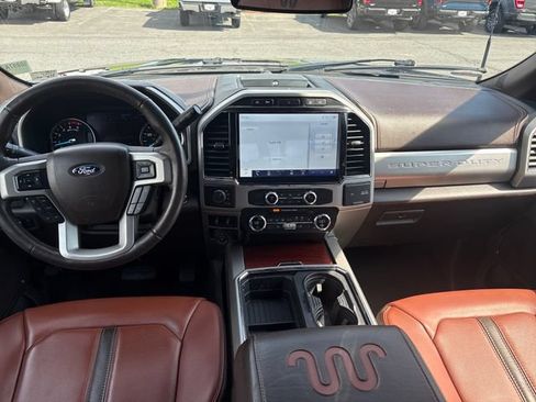 Used 2022 Ford F350 King Ranch AWD/4WD image 13
