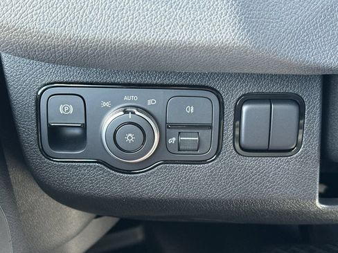 New 2025 Mercedes-Benz eSprinter 170 Cargo image 34