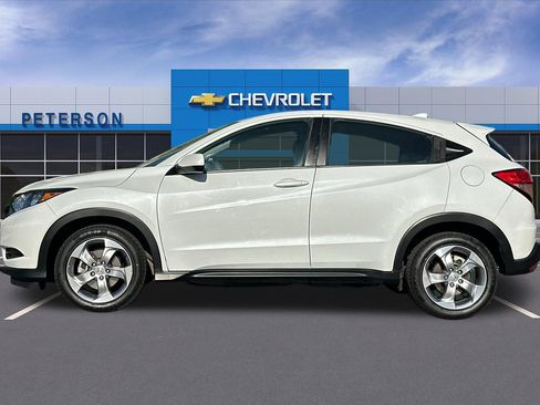 Used 2017 Honda HR-V LX image 7